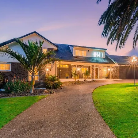 Auckland Serenity 2